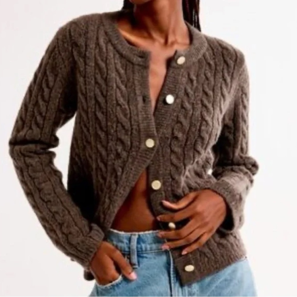 Abercrombie & Fitch Cable Knit Cardigan
